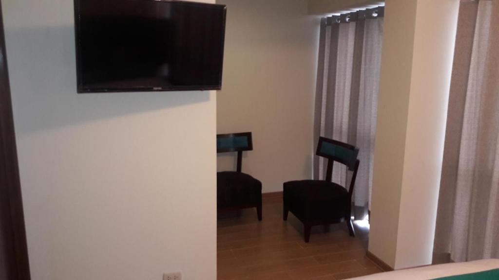Los Arces Hotel Lima Exterior photo